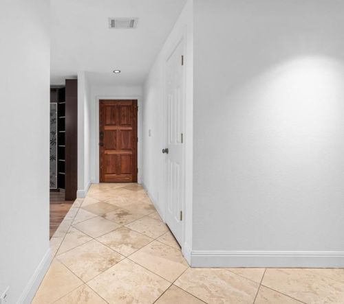 11905 Brookwood Rd, Austin TX  78750-2744 exterior