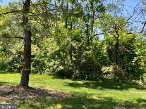 12 Towpath Ct, Princeton, NJ 08540-7051