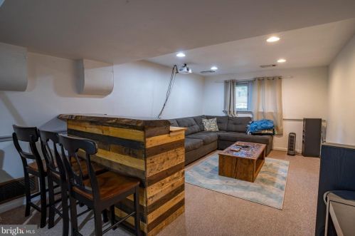 41 Springhouse Rd, Lancaster PA  17603-6619 exterior