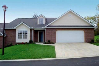 7728 Galaxy Way, Powell, TN 37849-5390