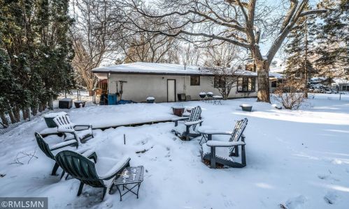 2437 Hillside Rd, Saint Paul MN  55110-5535 exterior