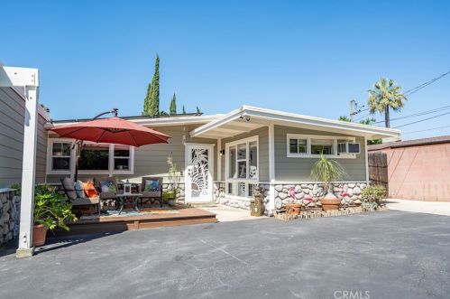 19230 Rowland St, Covina, CA 91723-3211
