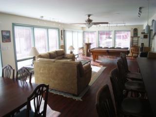 1145 River Rd, Madison Heights, VA 24572-5615