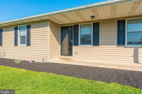 23 Hammaker St, Graceham, MD 21788-1790