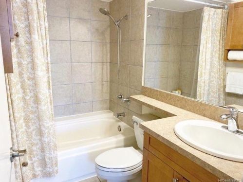 1778 Ala Moana Blvd, Honolulu HI  96815-1658 exterior