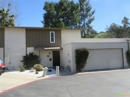 9054 Calle Lucia, Lakeside, CA 92040-5015