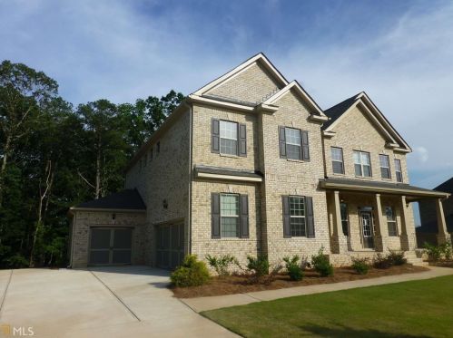 6852 Louis Dr, Locust Grove, GA 30248-7107