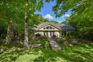 404 Ridge Dr, Linville, NC 28646-8133