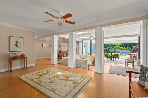 4579 Aukai Ave, Honolulu HI  96816-4948 exterior