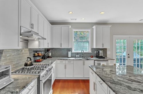 1033 Alexander Run Pass, Buford GA  30518-5560 exterior