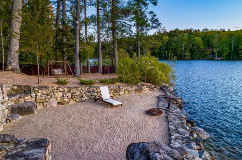 41 Keewaydin Rd, Ctr Harbor, NH 03226-3430