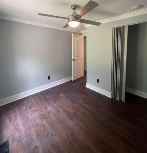 221 Cross Gate Dr, Marietta GA  30068-3921 exterior