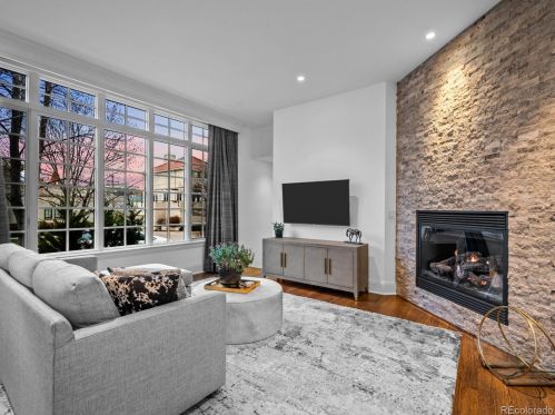 401 Adams St, Denver CO  80206-4410 exterior