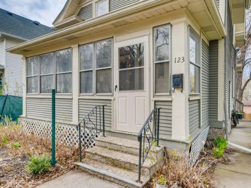 123 Bates Ave, Saint Paul MN  55106-6328 exterior