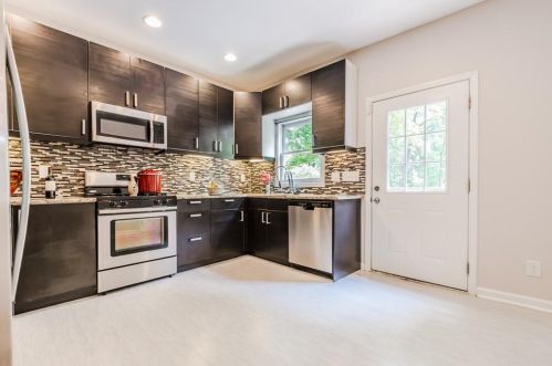 2801 Memorial Dr, Atlanta GA  30317-3316 exterior