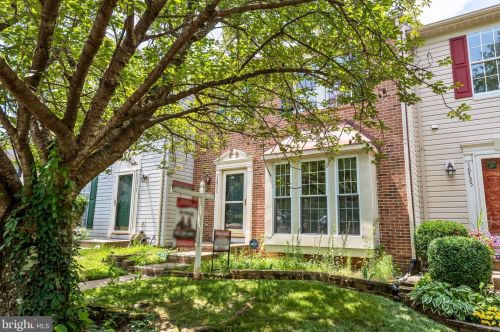 16721 Capon Tree Ln, Woodbridge, VA 22191-5149