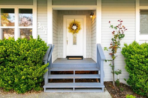 391 Timberline Ln, Auburn, CA 95603-5460