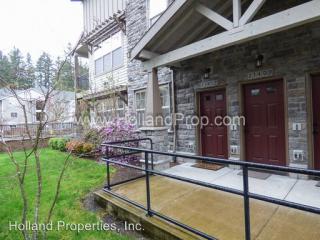 21417 Rockne Way, Beaverton OR  97006-1012 exterior