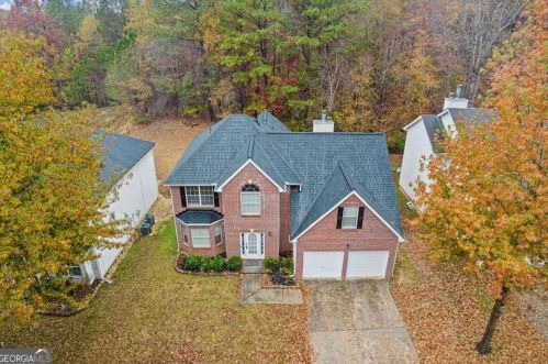 2875 Chilhowee Dr, Atlanta GA  30331-9446 exterior