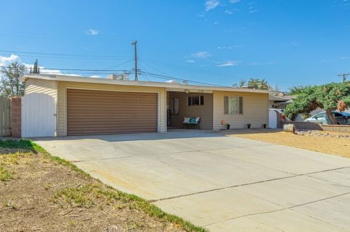 1108 Avenue, Lancaster CA  exterior