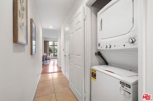 1024 7th St, Santa Monica CA  90403-4000 exterior