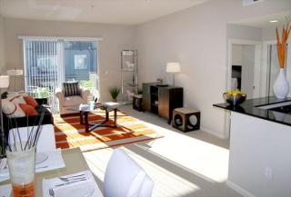 10001 Venice Blvd, Los Angeles CA  90034-6493 exterior