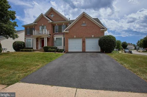 12201 Triple Falls Ln, Bristow, VA 20136-2146
