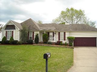 1510 Hollyridge Ct, Murfreesboro, TN 37130-1426