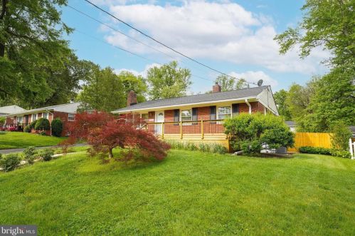 8826 Jandell Rd, Lorton, VA 22079-1621