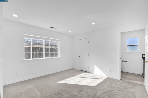 215 Cleopatra Dr, Concord CA  94523-3411 exterior