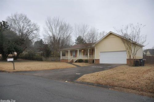 1 Boysenberry Ln, Searcy, AR 72143-6417