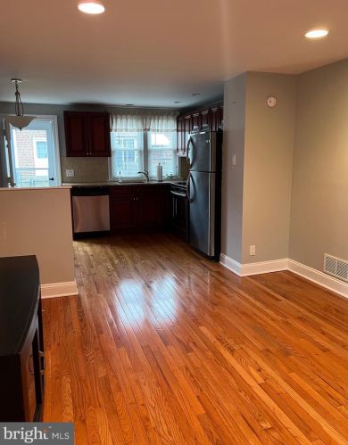 3634 Belgrade St, Philadelphia, PA 19134-5519