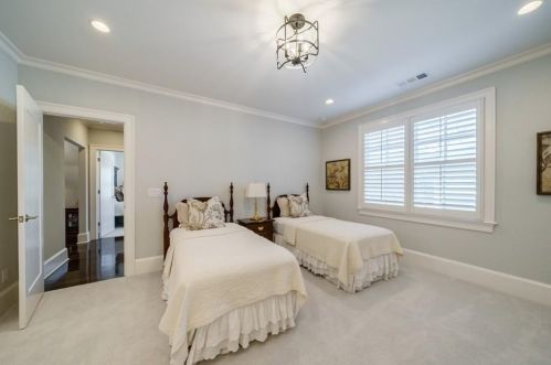 628 Crescent River Pass, Suwanee GA  30024 exterior