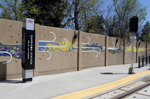 910 Estes St, Denver CO  80215-5452 exterior