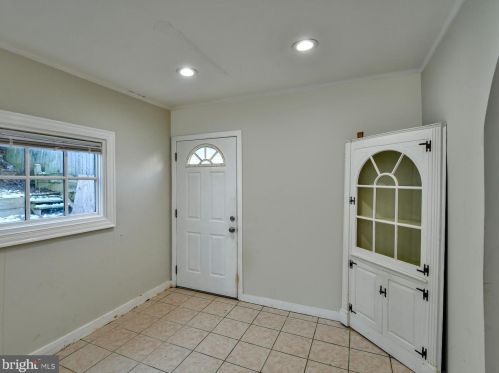 8708 Sundale Dr, Silver Spring MD 20910-5039 exterior