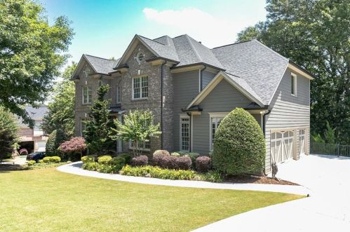 1034 Meadow Brook Dr, Holly Springs, GA 30188-6561