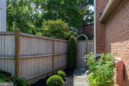 4 Firestone Ct, Princeton NJ  exterior