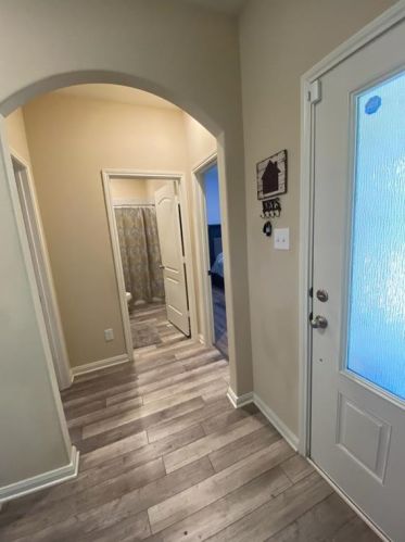 513 Cross Rdg Cir, Fort Worth TX  76120-2438 exterior