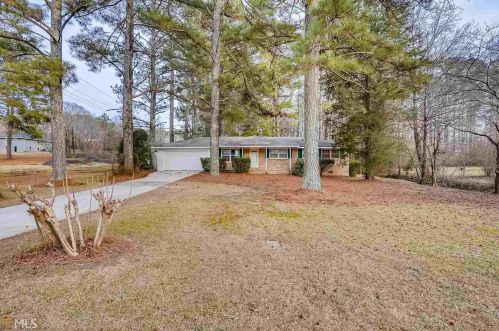 4823 Nelda Dr, Austell, GA 30106-2031