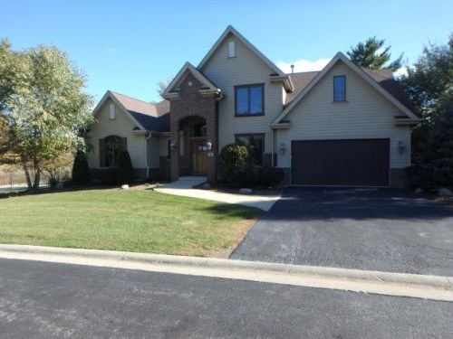 9 Hampton Ct, Homewood, IL 60422-2293