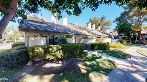 964 Arrow Hwy, Upland, CA 91786-4564