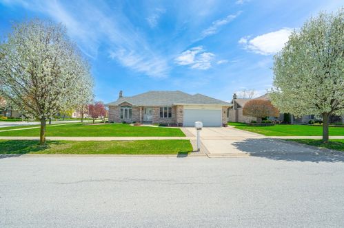17937 Semmler Dr, Tinley Park, IL 60487-8655