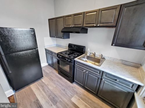 145 Philadelphia St, York PA  17401-2438 exterior