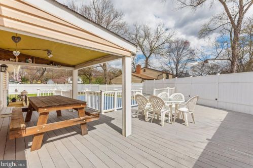 201 Newport Dr, Severna Park MD exterior