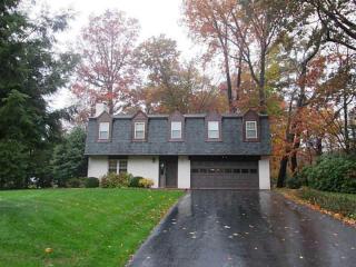 105 Firbank Dr, Butler, PA 16002-1113