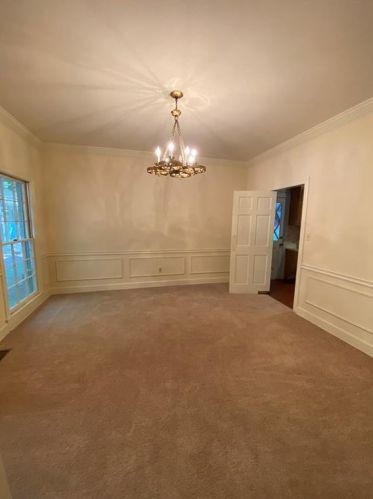 1735 Valley Rd, Gainesville, GA 30501-1221