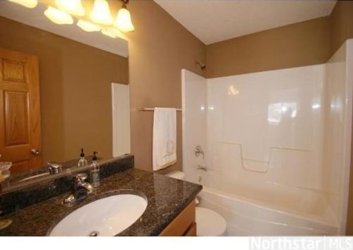 13968 Duluth Ct, Saint Paul MN 55124-9236 exterior