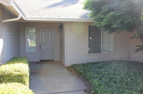 914 Creekside Pl, Manteca, CA 95336-9100