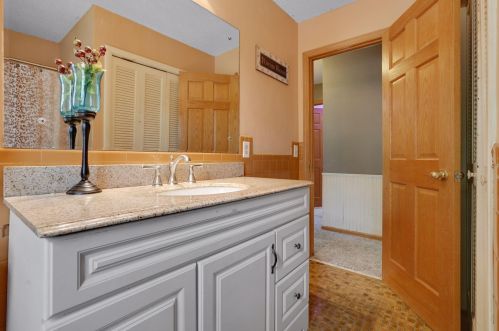 309 Haskell St, Saint Paul MN  55118-1603 exterior