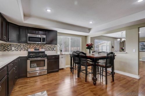 145 El Valle Opulento, Vista CA 92083-7708 exterior